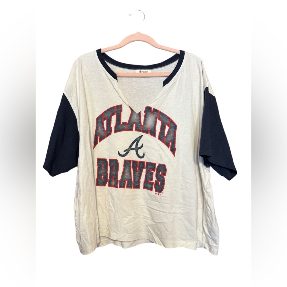 '47 MLB Atlanta Braves Drop Shoulder Cropped Shirt Womens Size XXL
